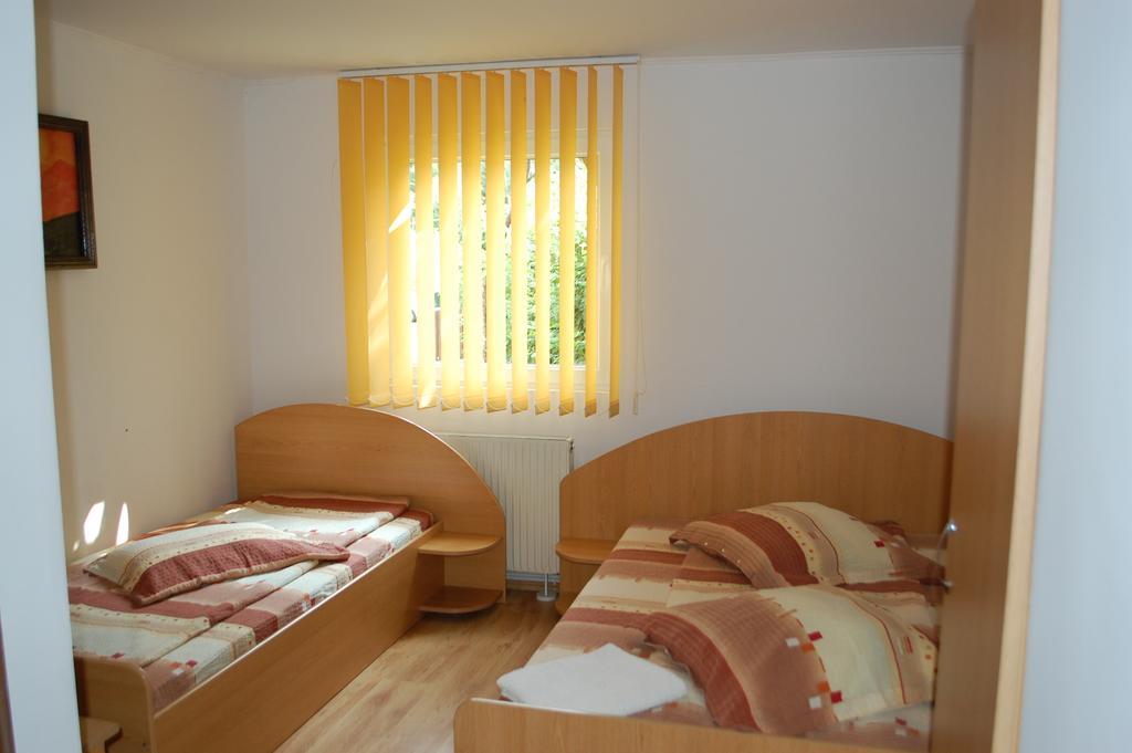 Villa Casa Kiss Sovata Habitación foto